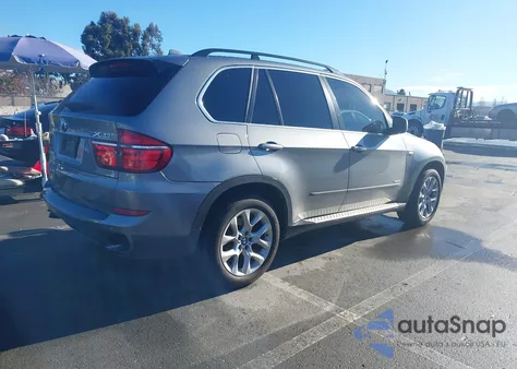 2013 BMW X5 xDrive35I/xDrive35I Premium/xDrive35I Sport Activity from USA, damaged, VIN 5UXZV4C59D0B22211